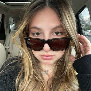 Meet your Posher, Jayana